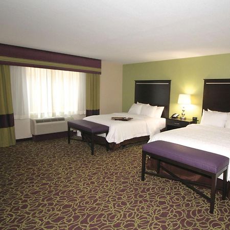 Hampton Inn And Suites Sandusky/Milan Exterior photo