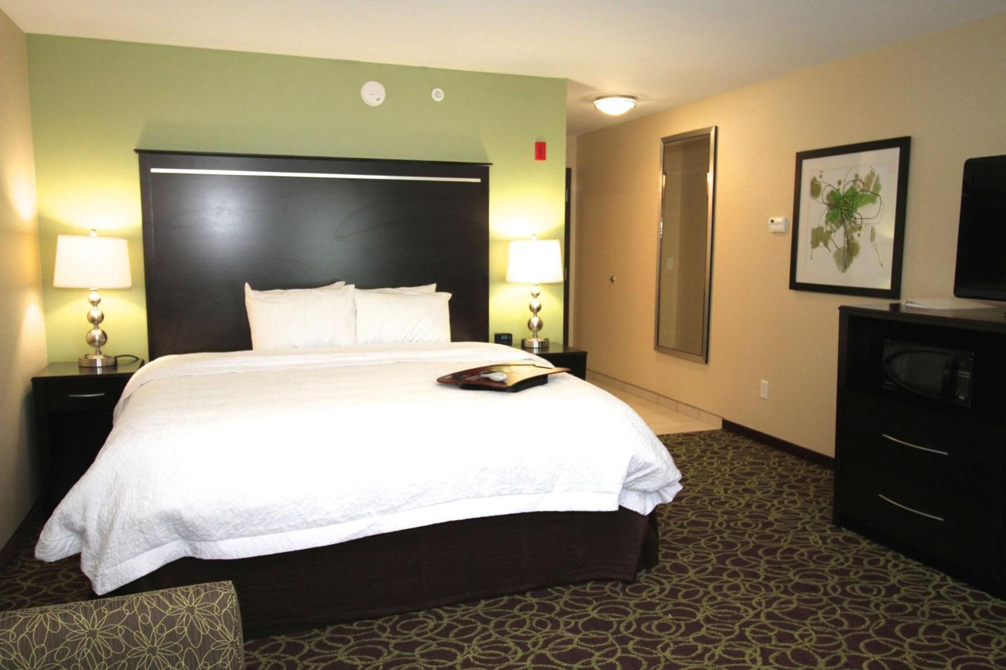 Hampton Inn And Suites Sandusky/Milan Exterior photo